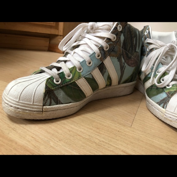 Adidas - Picture 7 of 8